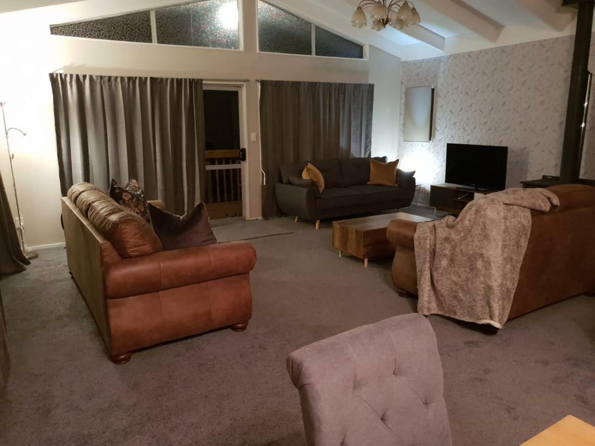 B, D & D Bed And Breakfast Taupo Exterior photo